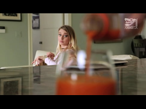 ❤️ 巨乳でキツキツのマンコの女の子は、敗者からチンコをもらうが、非常にハード。 ❤️  セックス ❌️